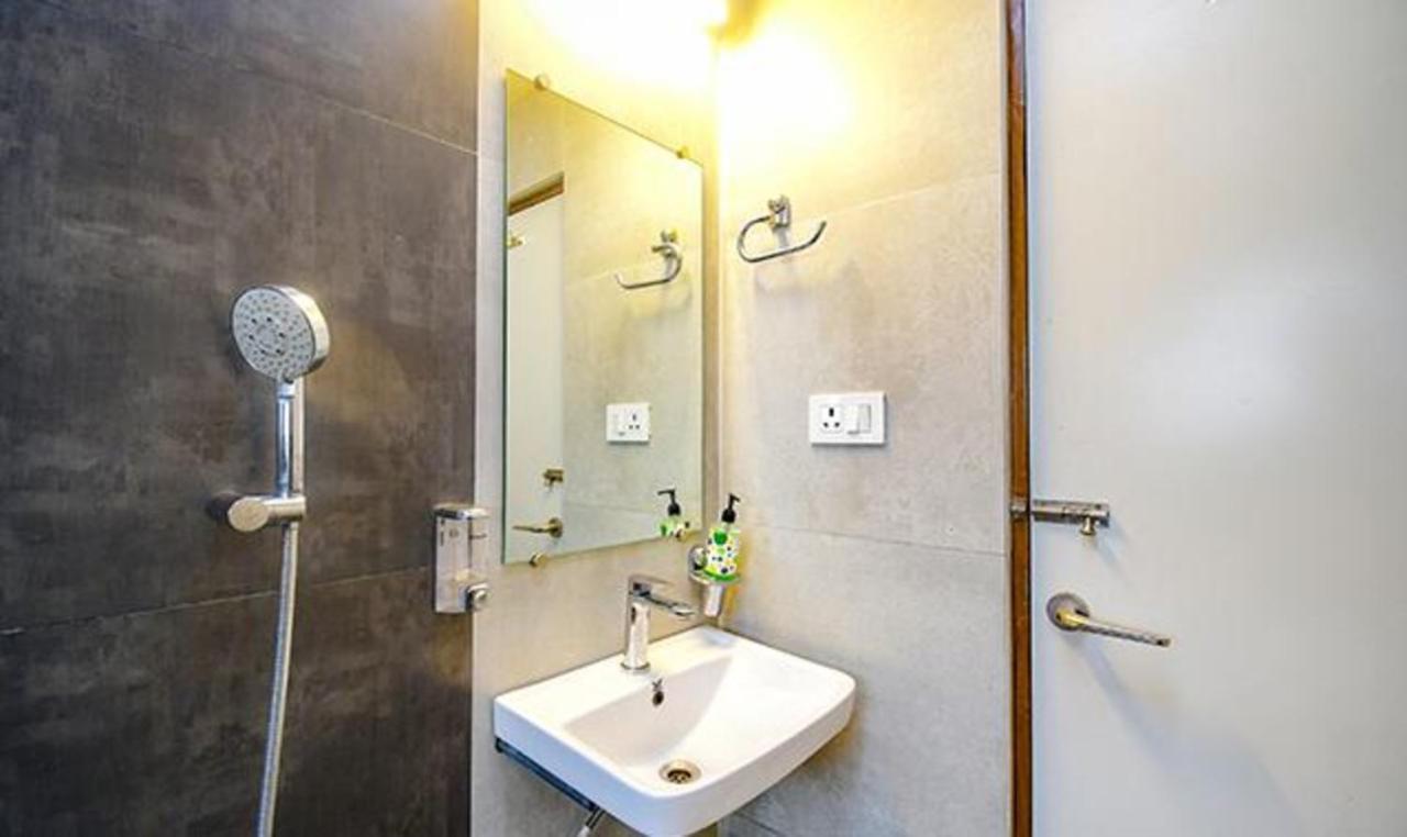 Fabhotel Stay Inn International - Nr Sealdah Station Kolkata Ngoại thất bức ảnh
